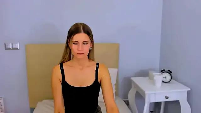 CatrinAmore on StripChat