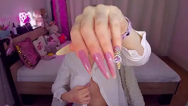 CeaneLino on StripChat