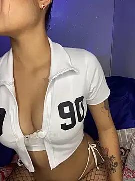 charlotte_9999 on StripChat