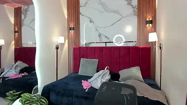 Cherry_Castillo on StripChat