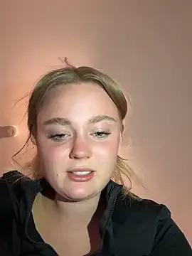 CherryEmmy on StripChat