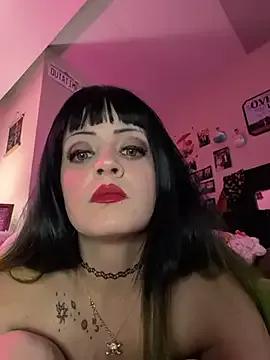 CherryHeart69 on StripChat