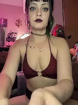 CherryHeart69 on StripChat