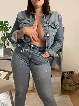 Chloe-taa on StripChat