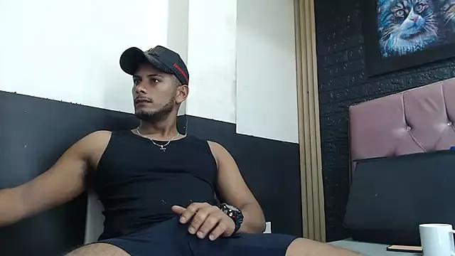 Chris_Dick23 on StripChat