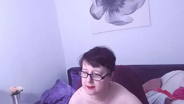 ChristaRose on StripChat