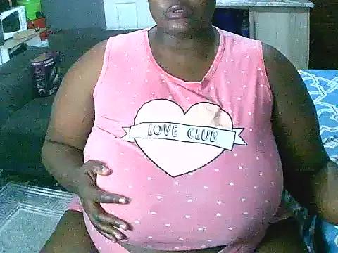 Chubbymommy201 on StripChat