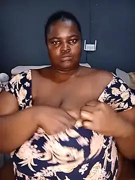 Chubbymommy201 on StripChat