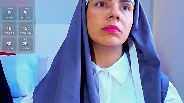 ClaraMariaMon on StripChat