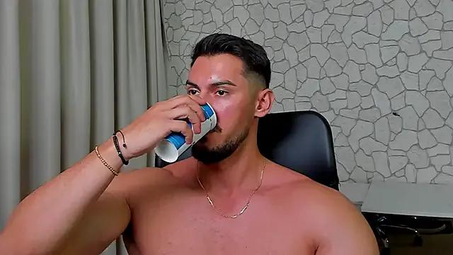 ClintMasters on StripChat