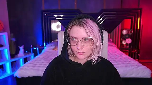 CoolTatis — Twerk in panties 30 sec