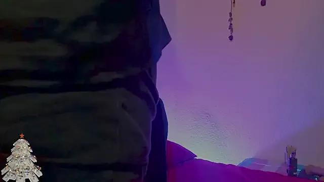 Couple_Moth666 on StripChat