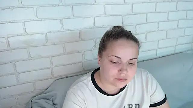 Crazyy_girl_ on StripChat