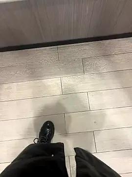 CrazzyChicks on StripChat