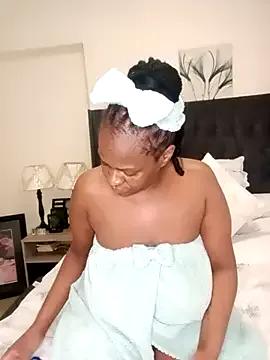 Creamy_Chocolatex on StripChat