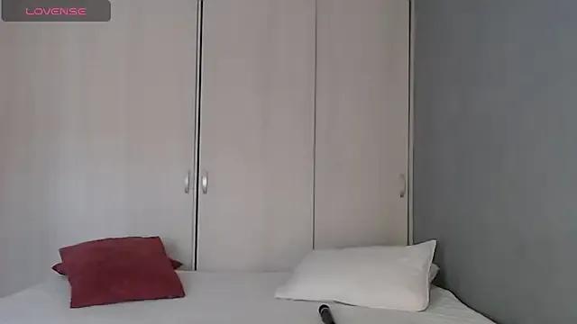 cristal_sexybody on StripChat