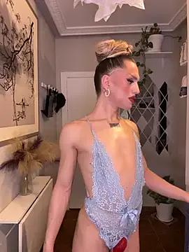 Crystal_________ on StripChat