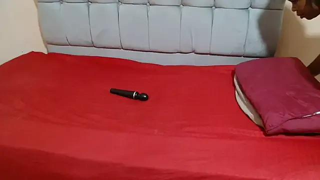 curveAss222 on StripChat