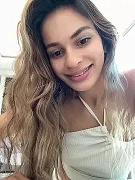 cuteluci_ on StripChat