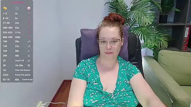 CutieGinger on StripChat