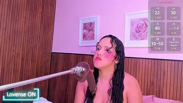 dalia_roses on StripChat