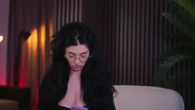 DaliaVeyron on StripChat