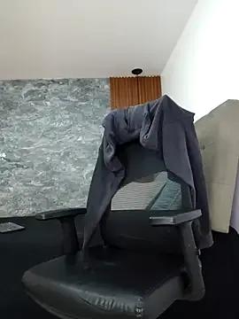 damian_bull on StripChat