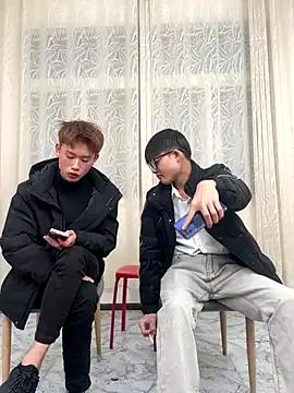 Delicious-boys-001 on StripChat