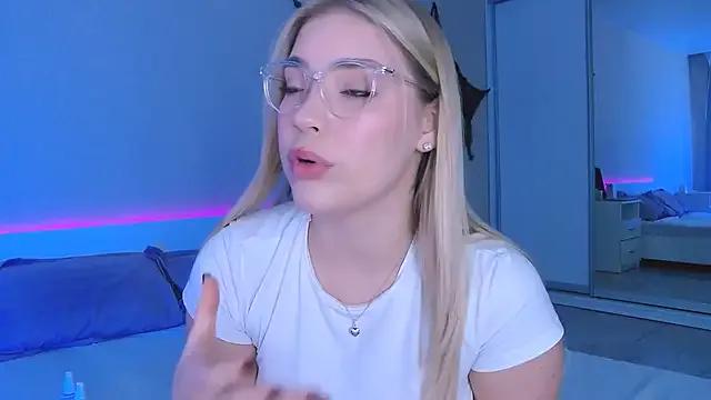 DIANAxxxDIAMOND on StripChat