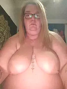 diosacurvy1984 on StripChat