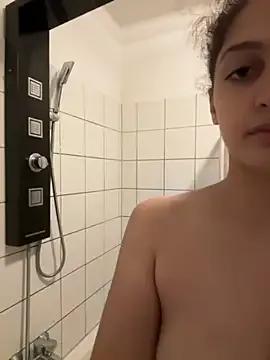 DreamThickCouple on StripChat