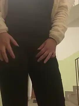 eli5566 — naked outside