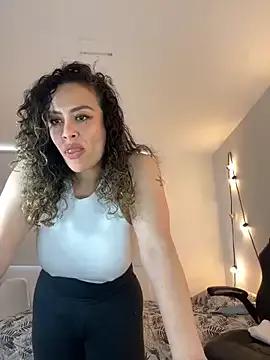 Elizabeth_Dupont on StripChat