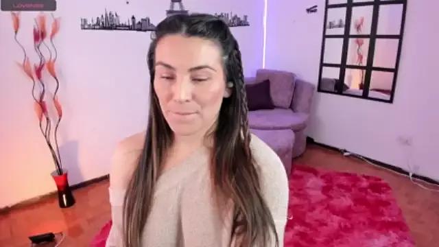 Elizabeth_taylor_b on StripChat