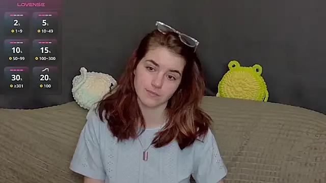 ElzaBlis on StripChat