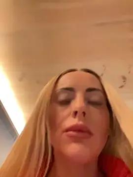 EmaSalis on StripChat