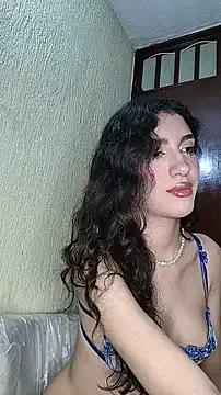 Emily-hottson on StripChat