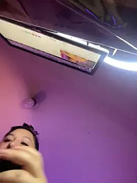 Emma__Fox_ on StripChat