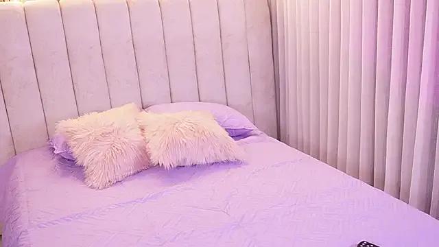 emyli_sw_ on StripChat