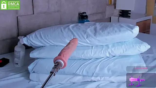 Eris_Rose on StripChat