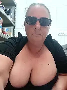 eroticjessitop on StripChat