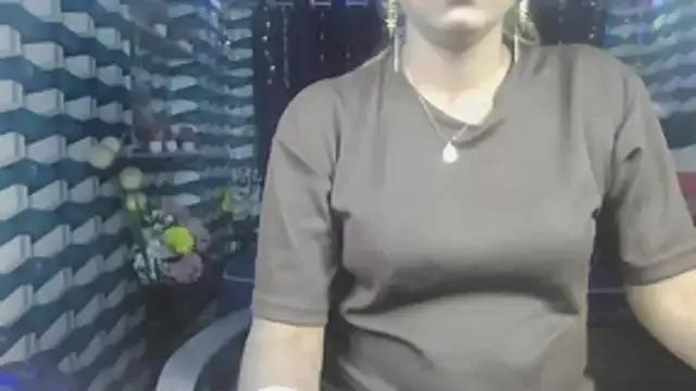 Esha_Naughty on StripChat