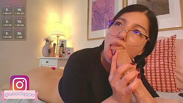 Eva_depp on StripChat