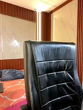 Eva_Feller69 on StripChat