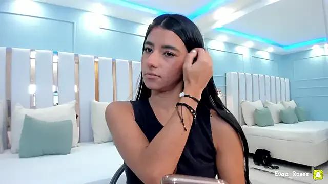 eva_roseee on StripChat