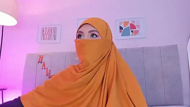 fatiima_ on StripChat