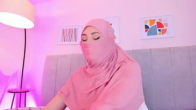 fatiima_ on StripChat