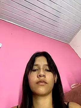 FerneyManti on StripChat