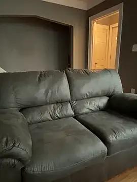 Festivitiesking1 on StripChat