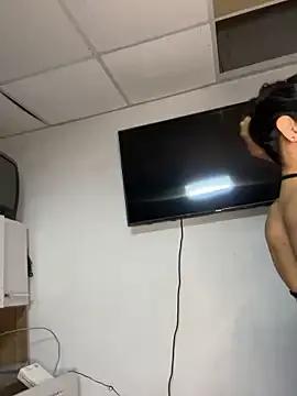 fullpasionkv220 on StripChat